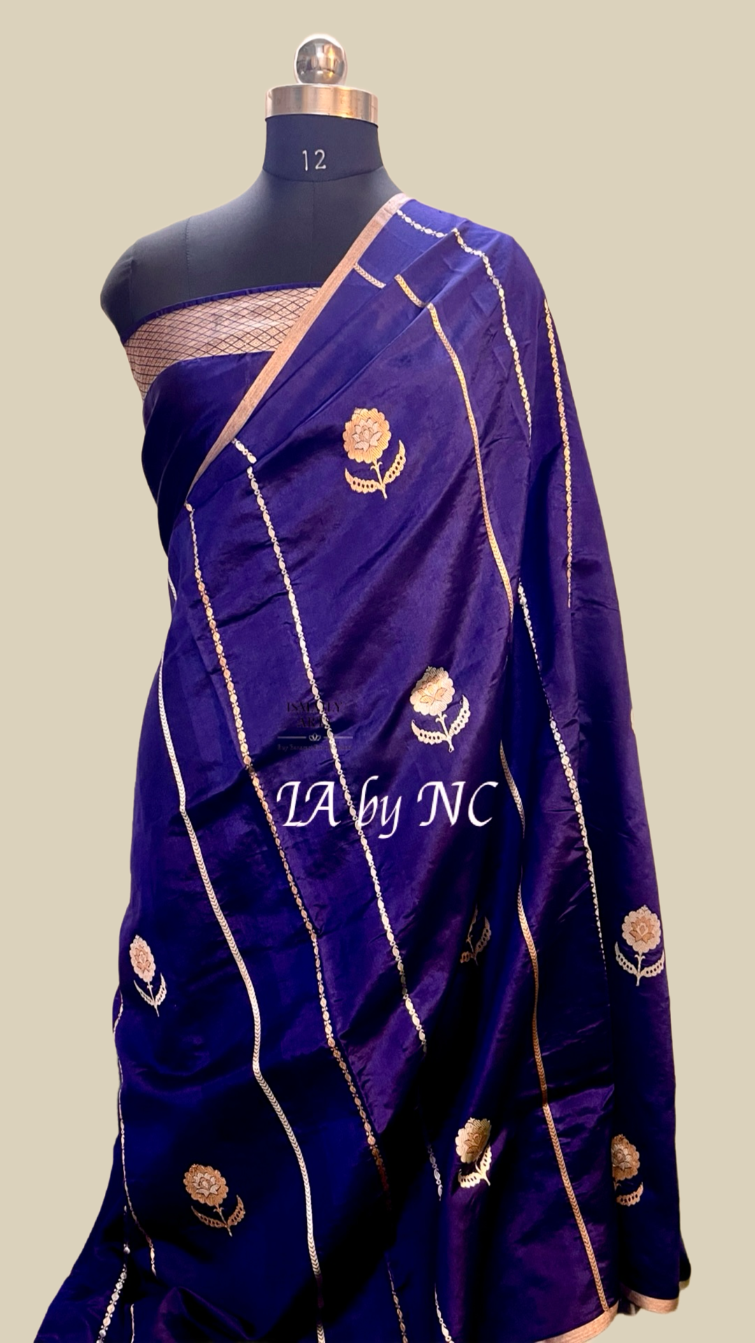 Karishma Kapoor inspired Space Banarasi Pure Katan Silk Raw Mango Kadwa Saree