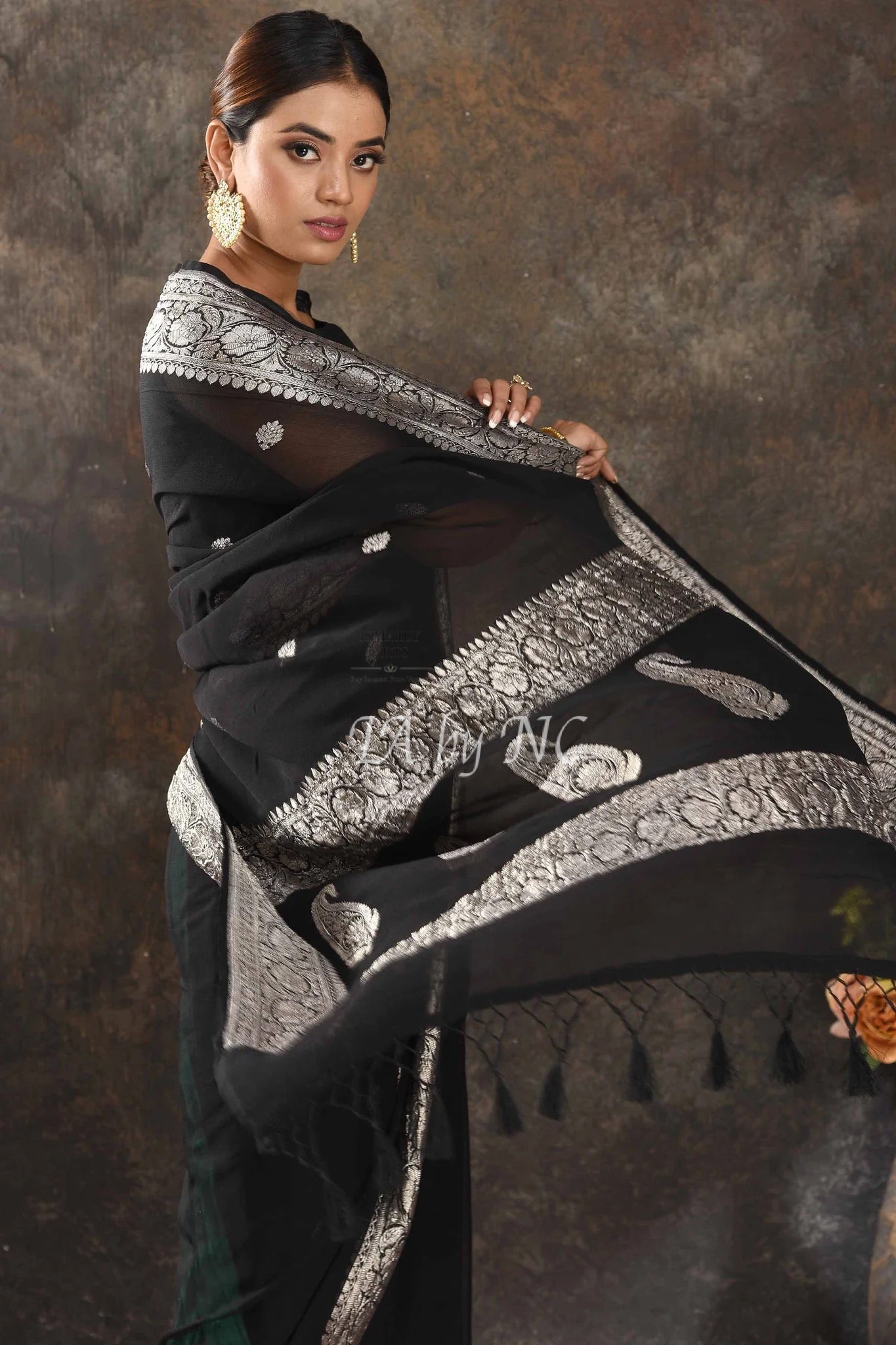 Black Banarasi Pure Khaddi Georgette Kadwa Saree