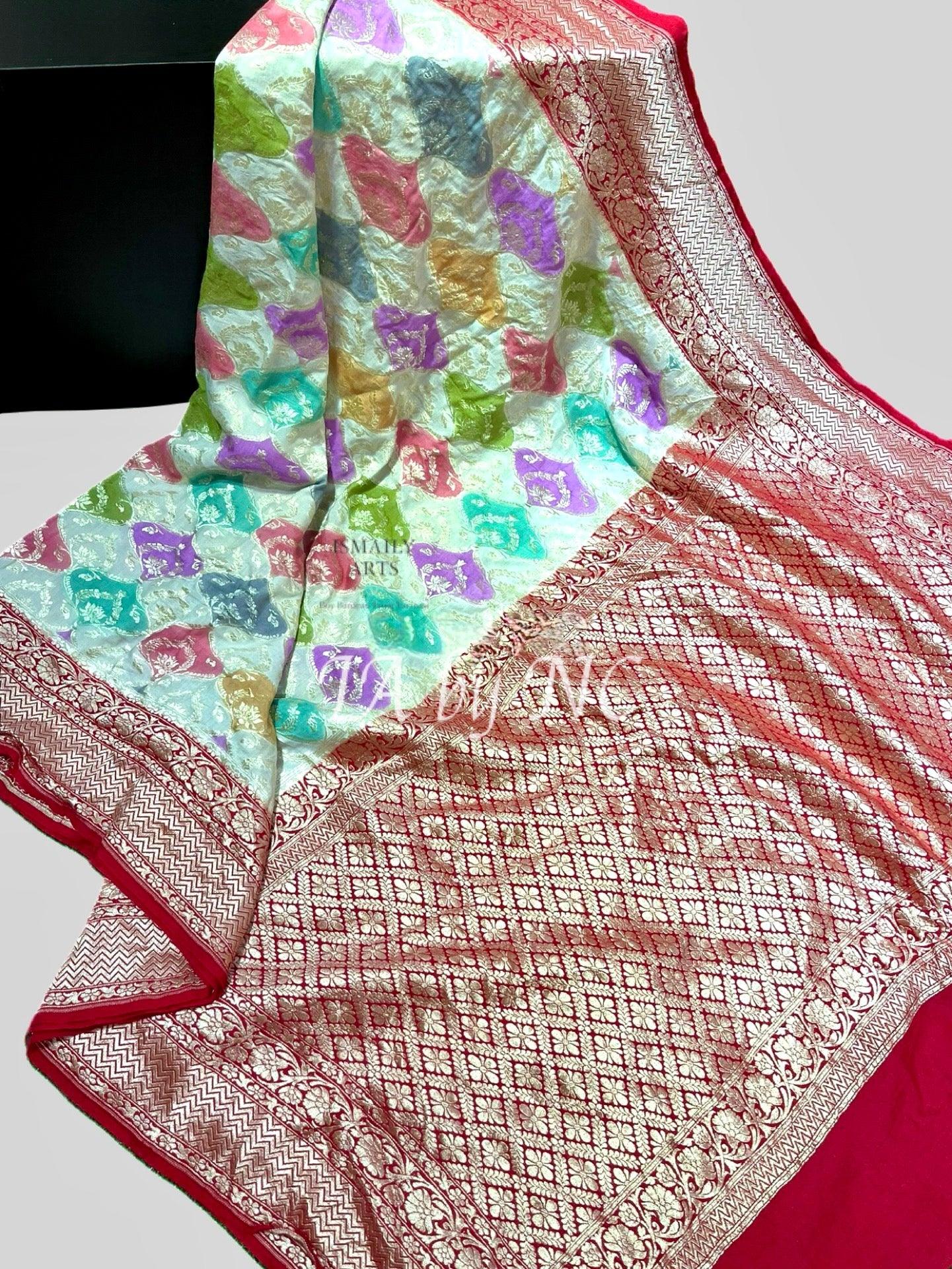 Off-white Banarasi Pure Munga Silk Saree