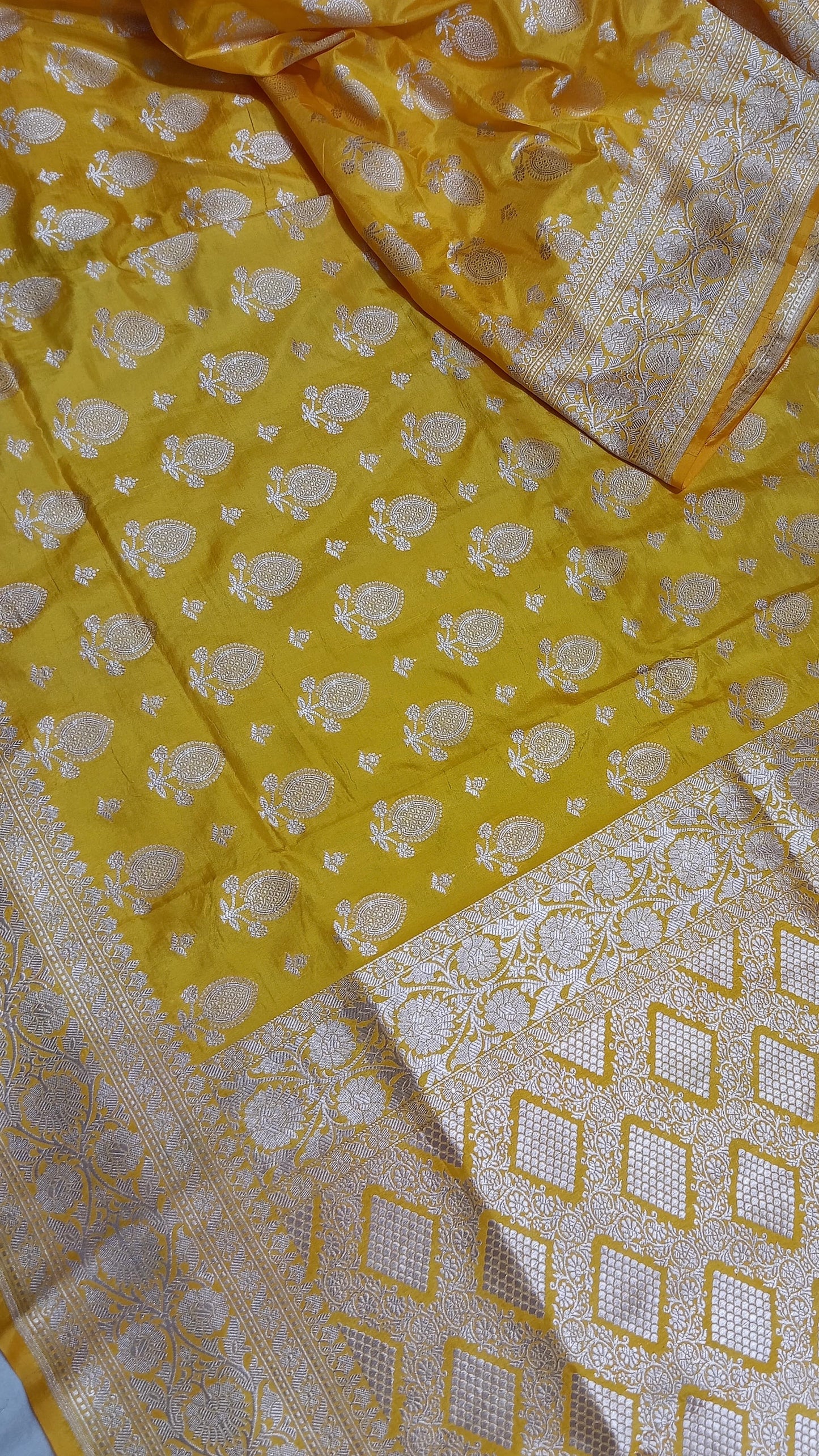 Vidya Balan’s Yellow Banarasi Pure Katan Silk Saree