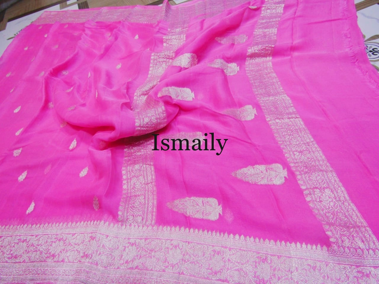 Rose Banarasi Pure Khaddi Georgette Kadwa Saree
