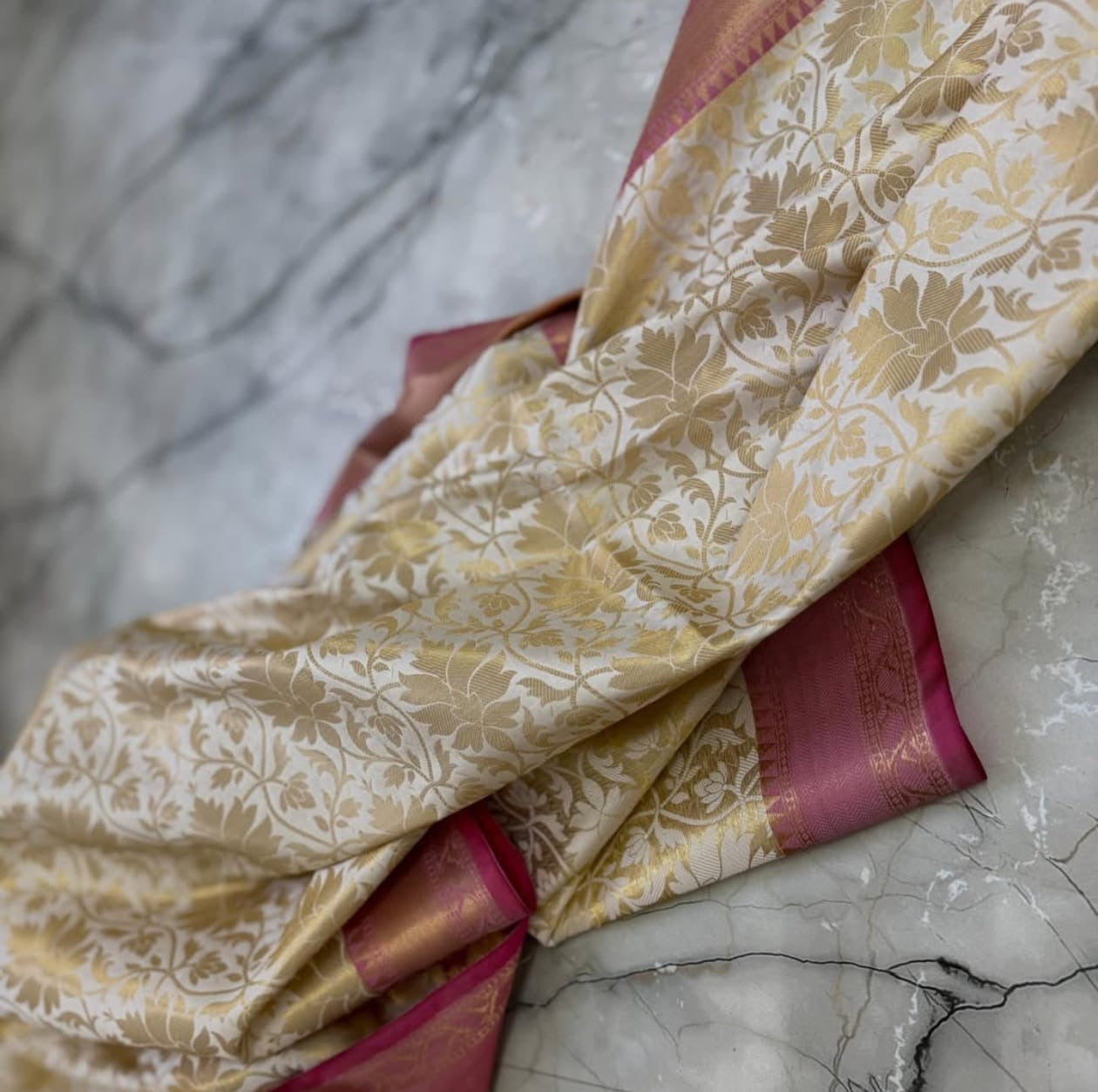 Jhanvi Kapoor Inspired Banarasi Blend Tissue Brocade Saree