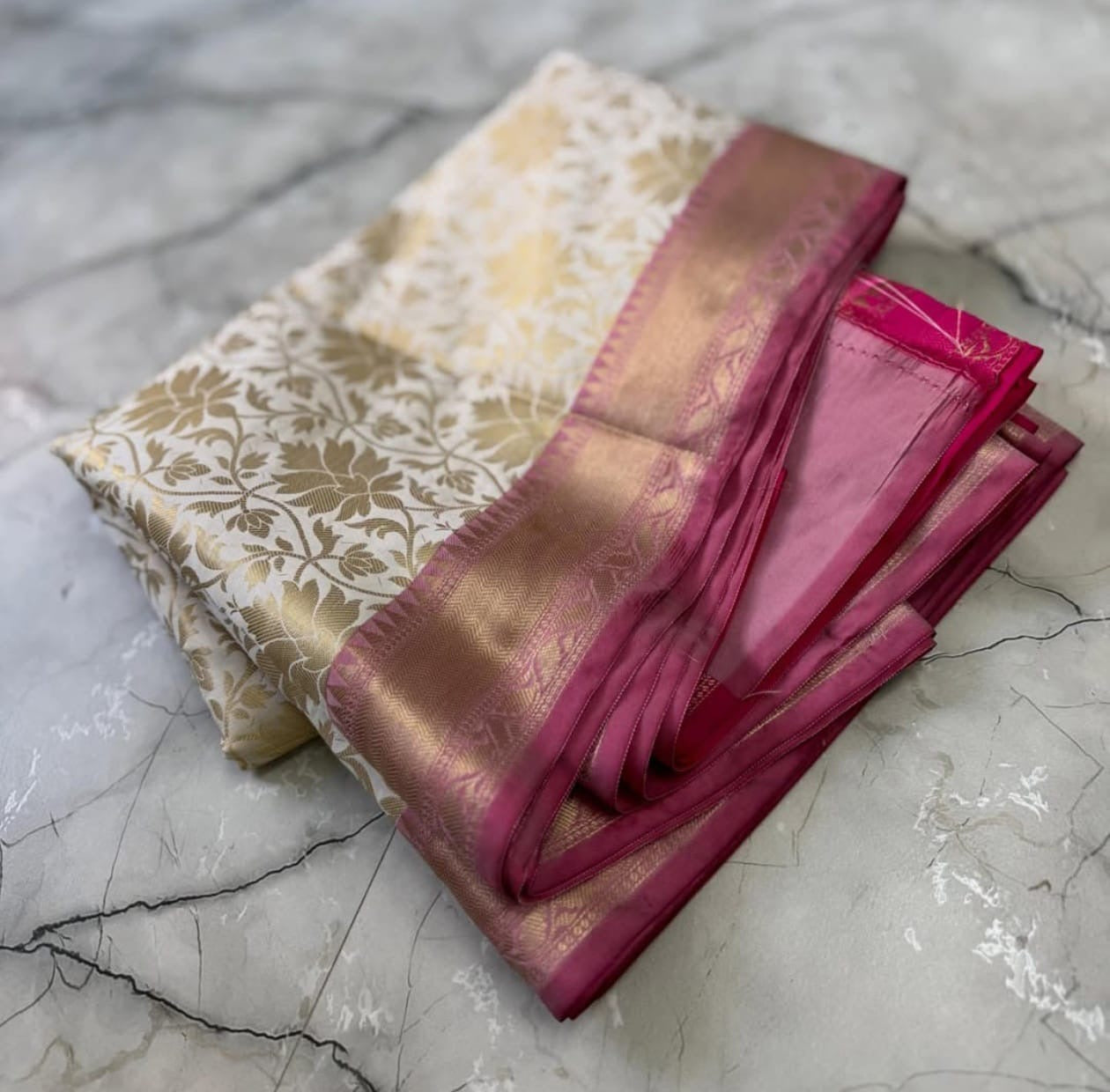Jhanvi Kapoor Inspired Banarasi Blend Tissue Brocade Saree