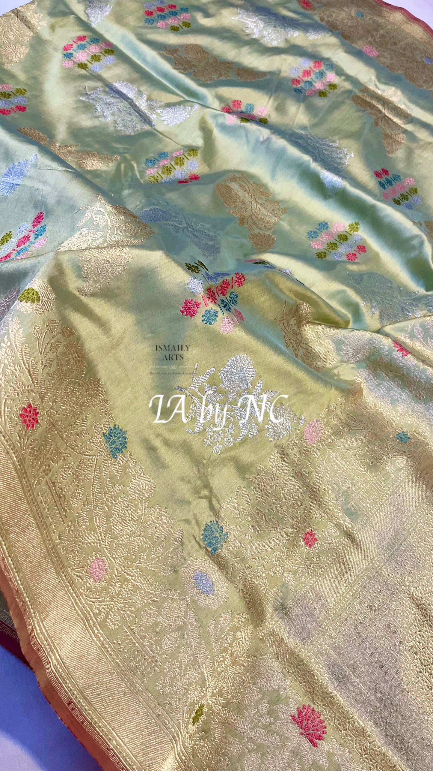Pista Banarasi Pure Katan Silk Kadwa Pattu Saree