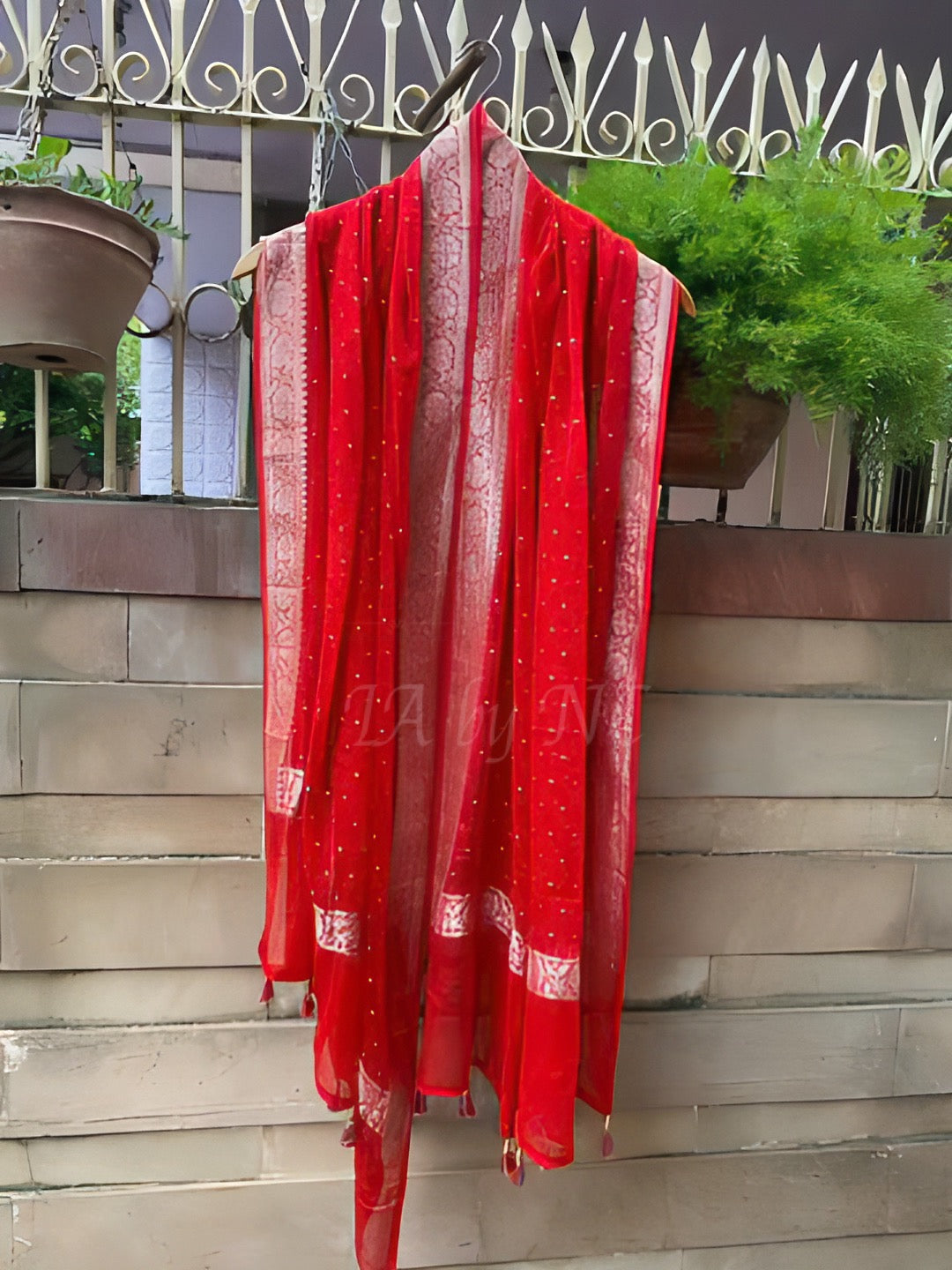 Crimson Banarasi Pure Khaddi Georgette Dupatta