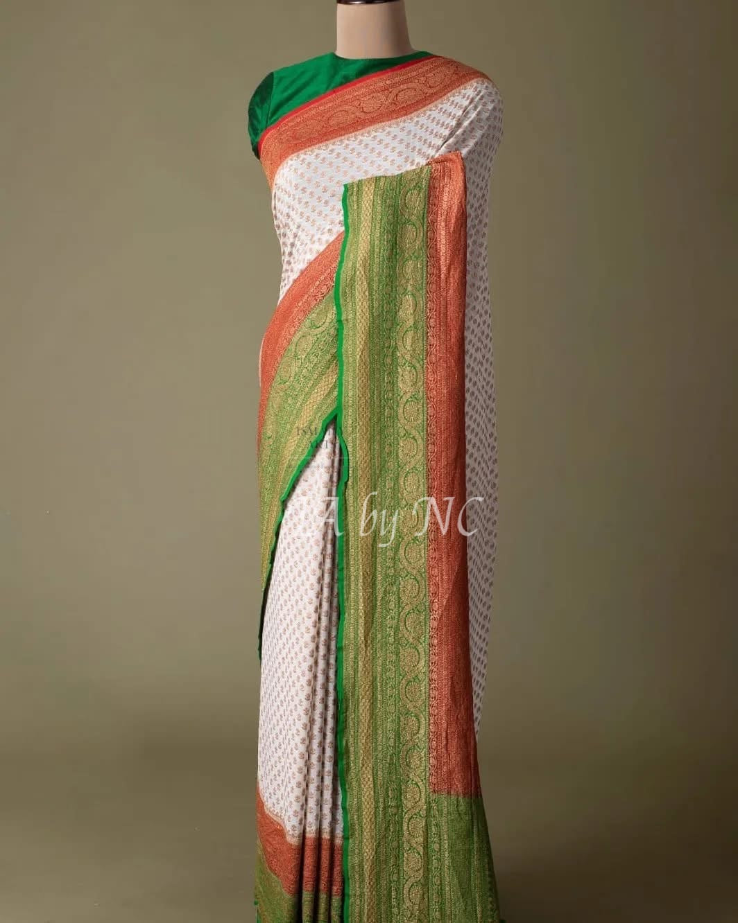 Offwhite Banarasi Pure Khaddi Georgette Saree