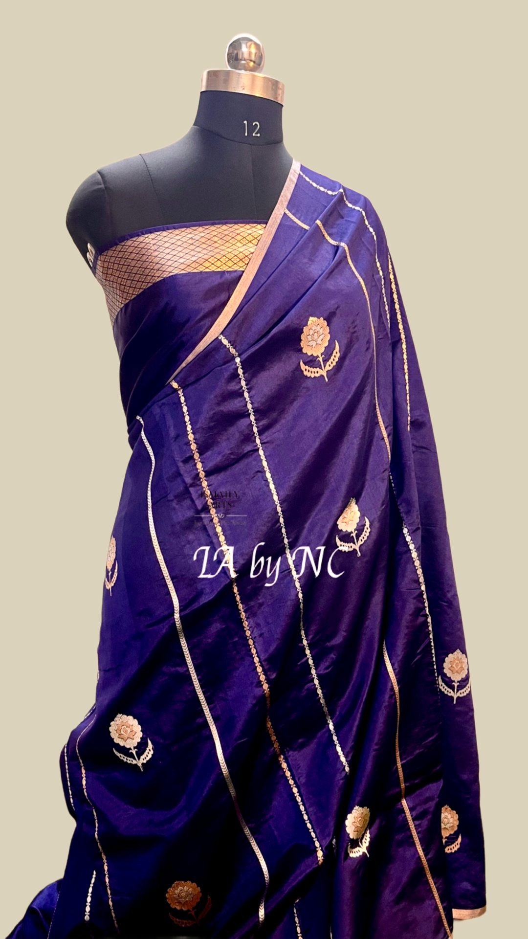 Karishma Kapoor inspired Space Banarasi Pure Katan Silk Raw Mango Kadwa Saree