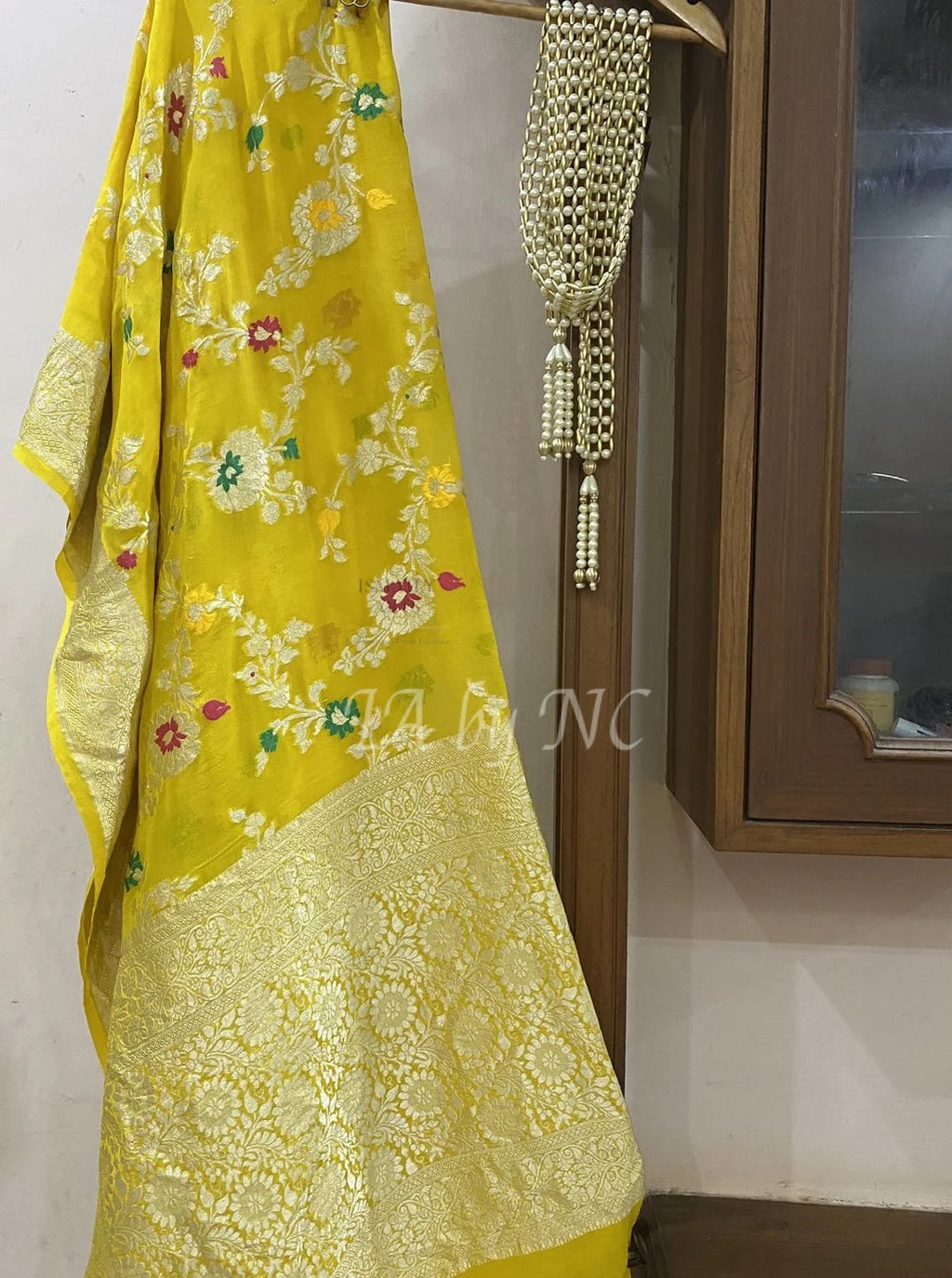 Bumblebee Banarasi Pure Khaddi Georgette Meenakari Dupatta