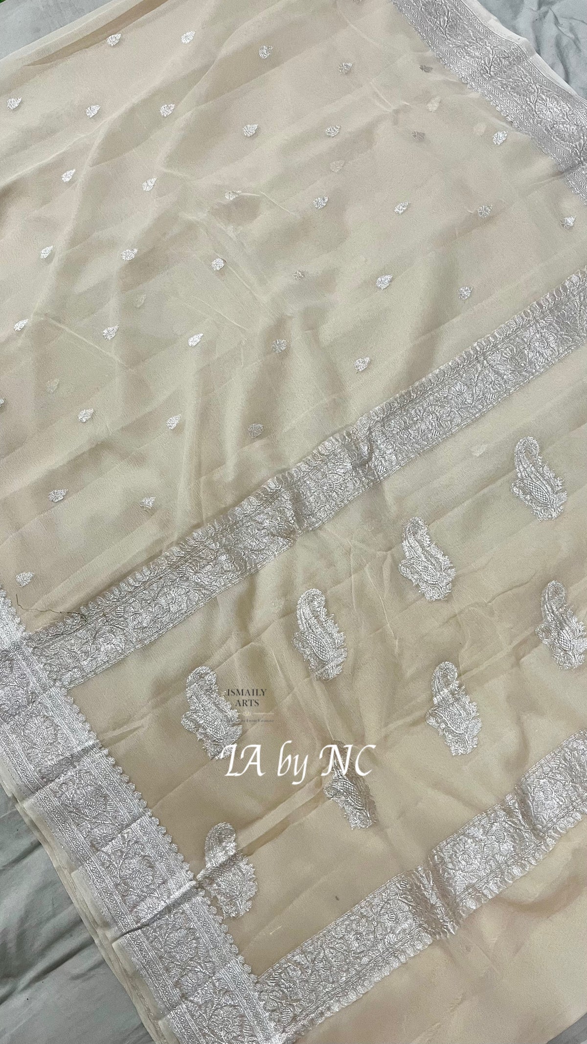 Beige Banarasi Pure Khaddi Georgette Kadwa Saree