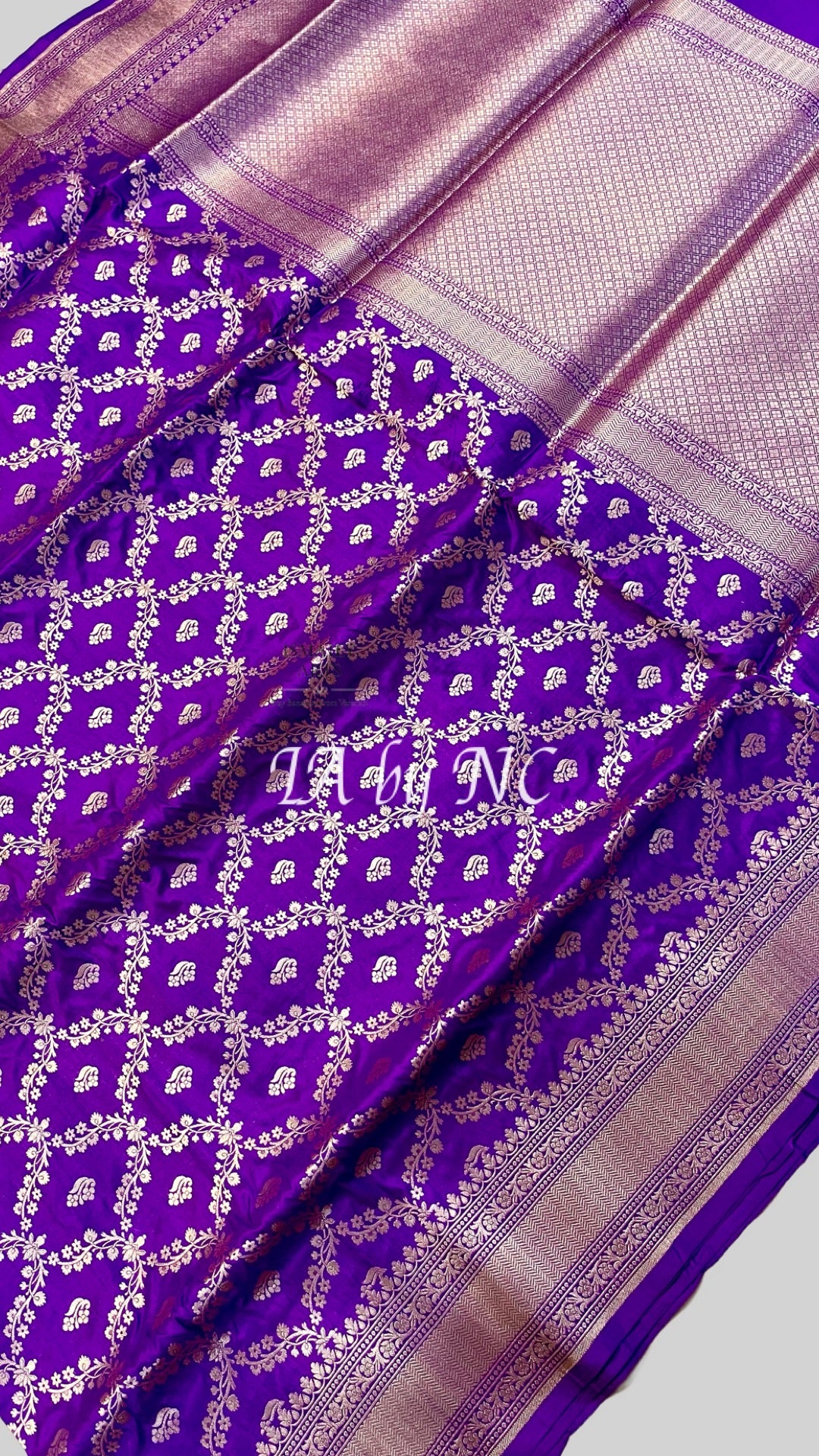 Grape Banarasi Pure Katan Silk Pattu Saree