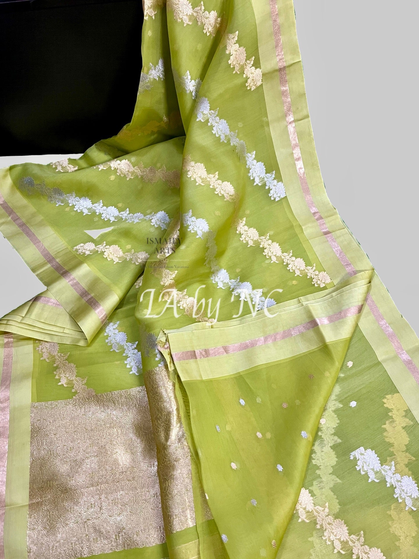 Pear Banarasi Pure Kora Organza Kadwa Saree