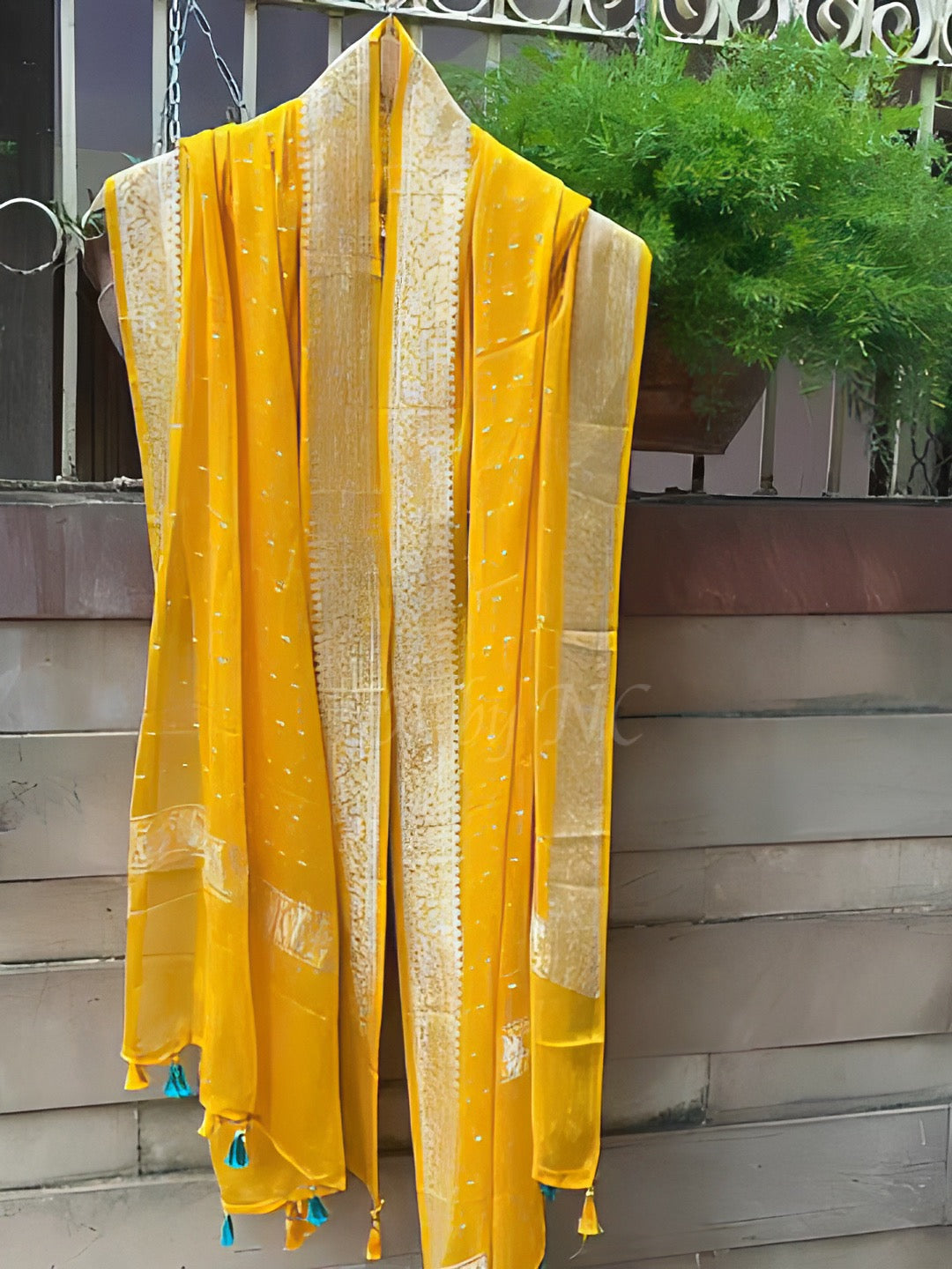 Bumblebee Banarasi Pure Khaddi Georgette Dupatta