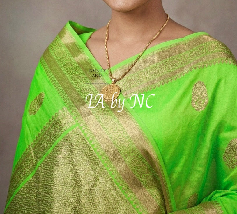 Kelly Banarasi Pure Kora Organza Kadwa Saree