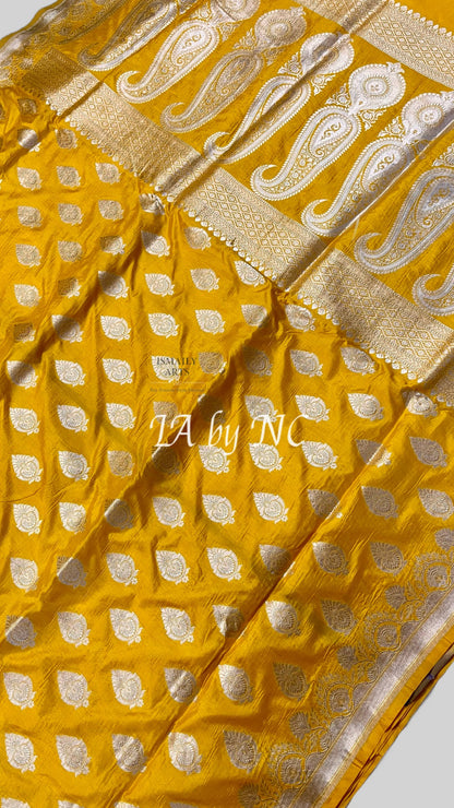 Gold Banarasi Pure Katan Silk Pattu Saree