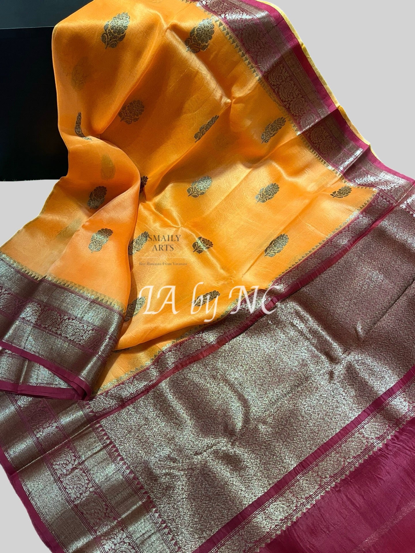 Honey Banarasi Pure Kora Organza Kadwa Saree