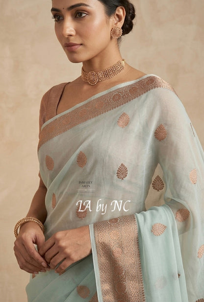 Glacial Banarasi Pure Kora Silk Kadwa Saree