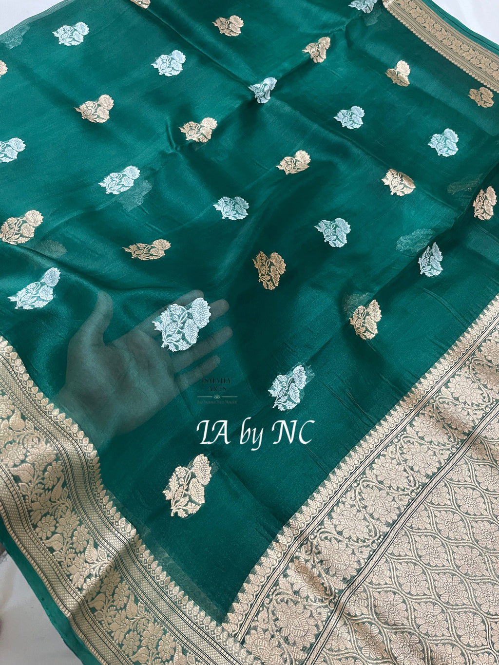 Sacramento Banarasi Pure Kora Silk Kadwa Saree