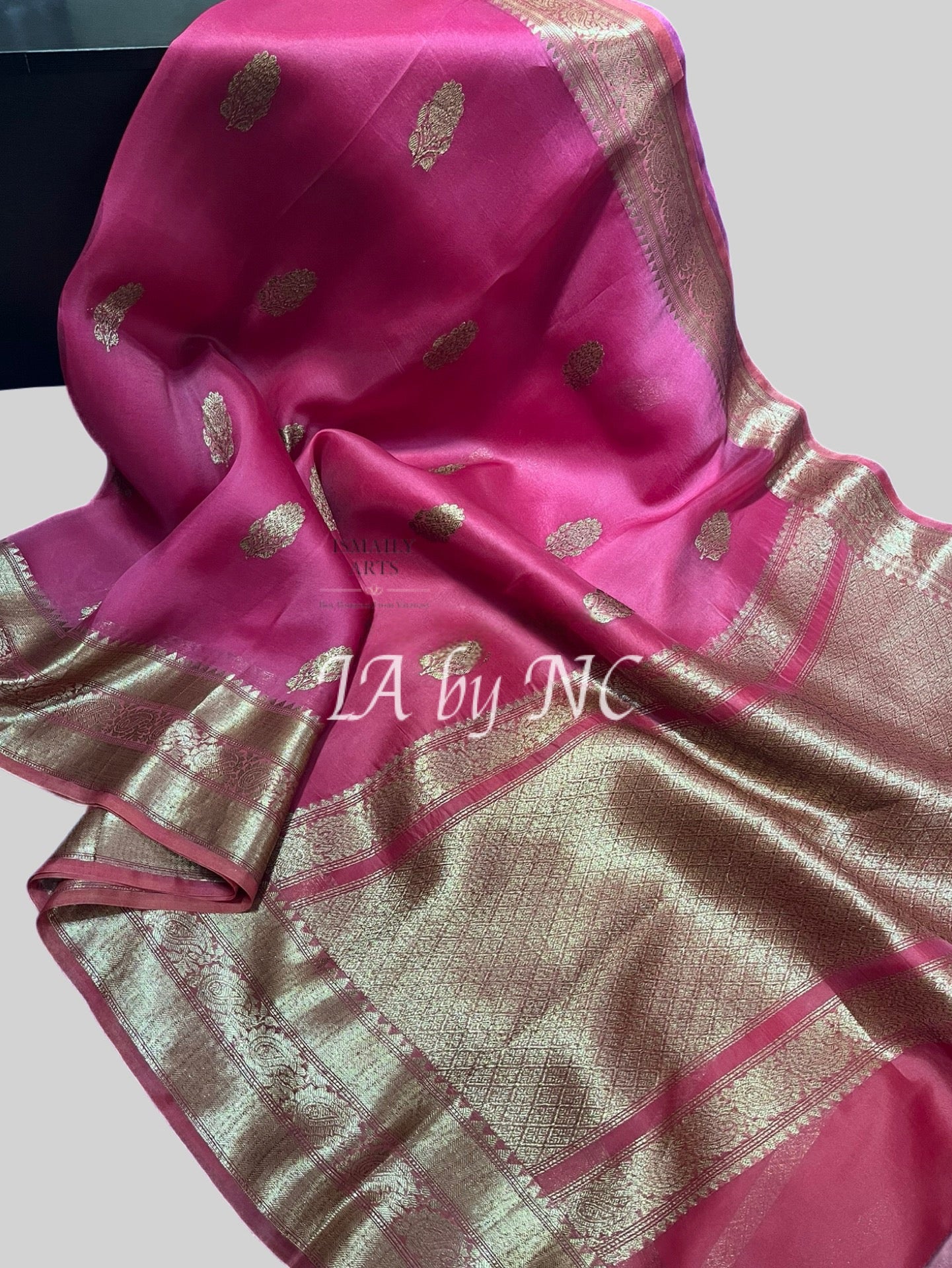 Mulberry Banarasi Pure Kora Silk Kadwa Saree