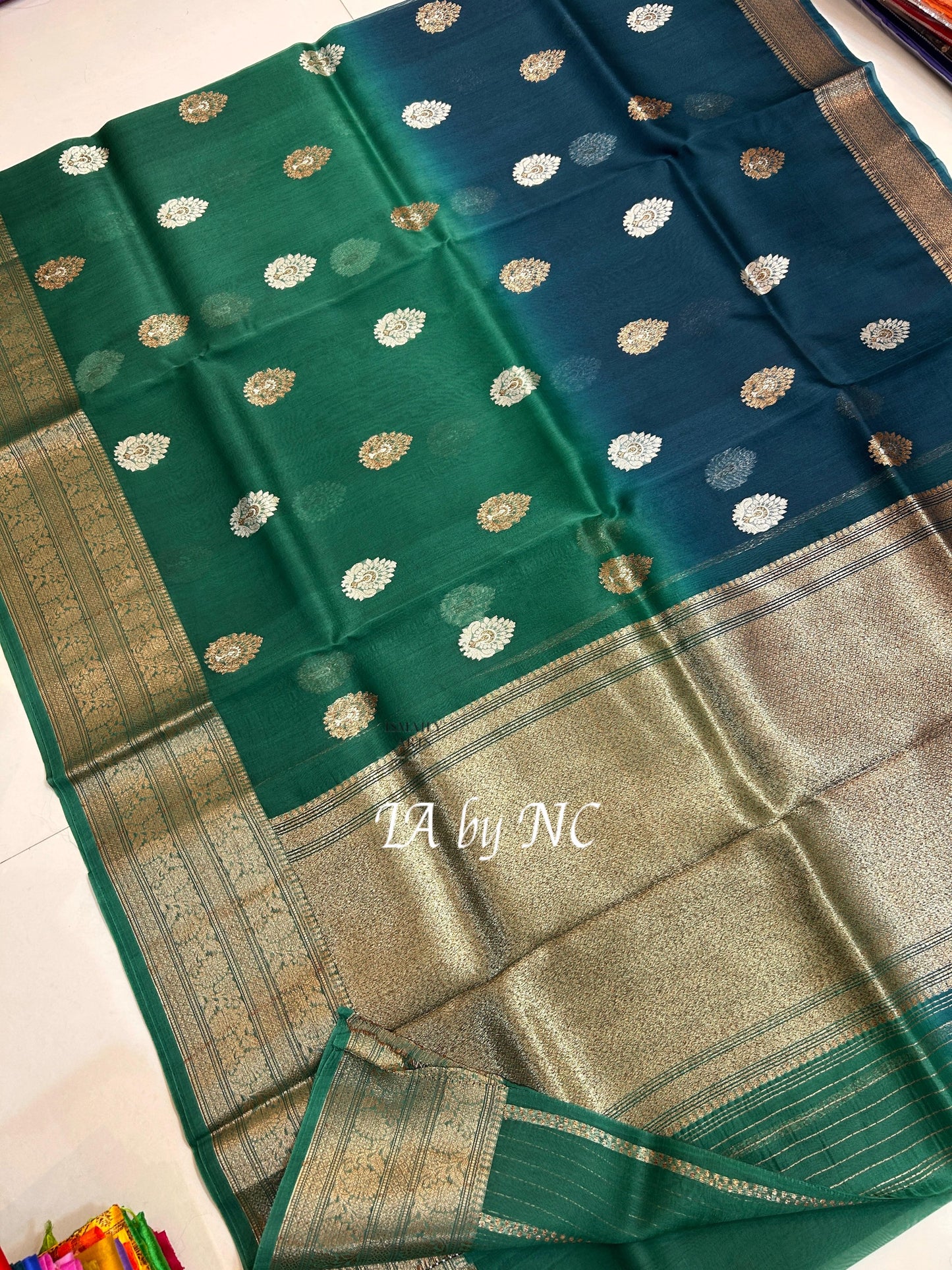 Sacramento Banarasi Pure Kora Silk Kadwa Saree