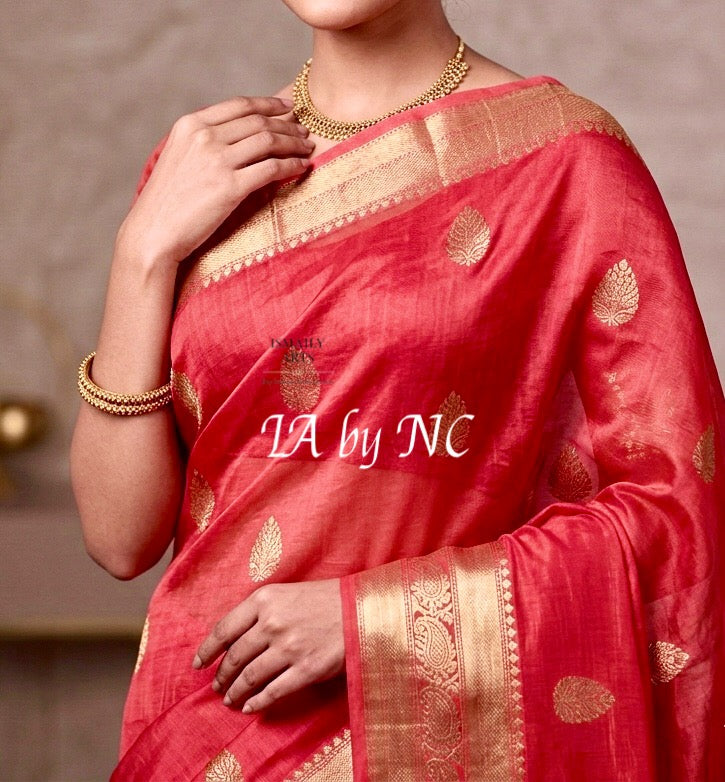 Chilli Banarasi Pure Kora Organza Kadwa Saree