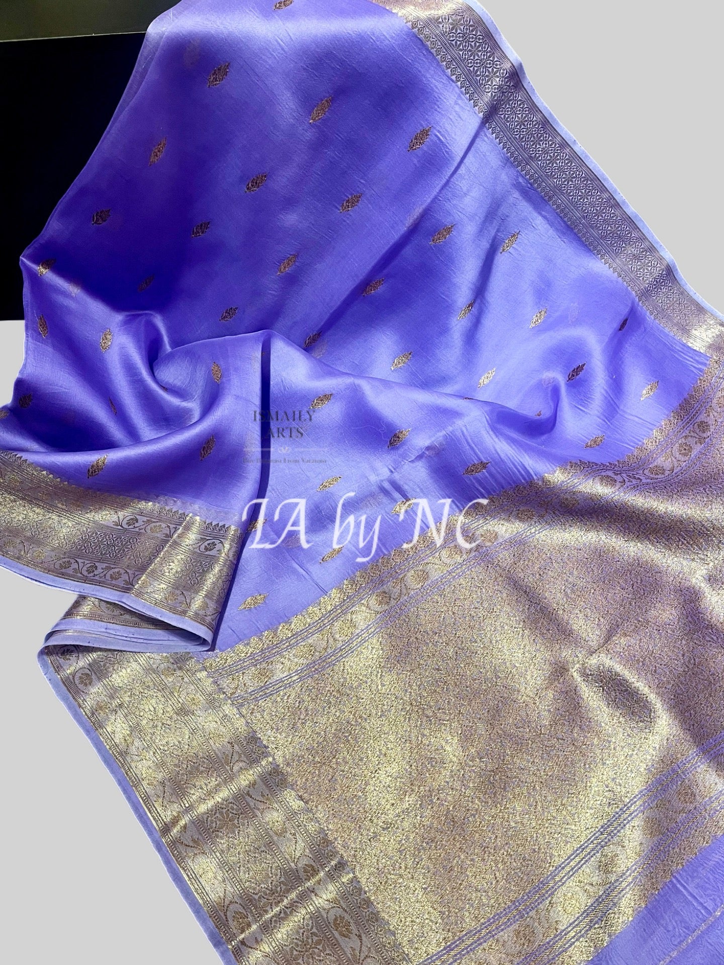 Crocus Banarasi Pure Kora Silk Kadwa Saree