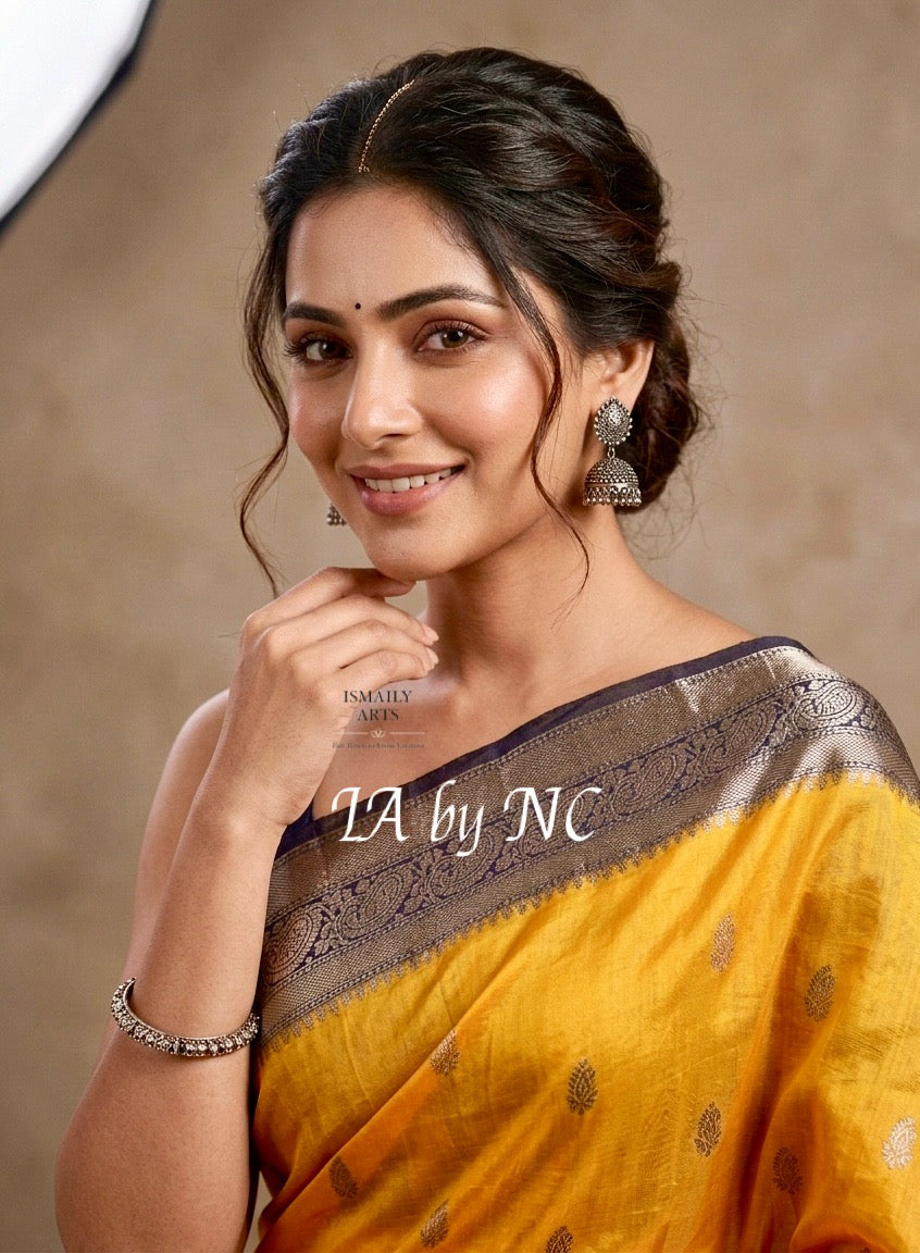 Gold Banarasi Pure Kora Organza Kadwa Saree
