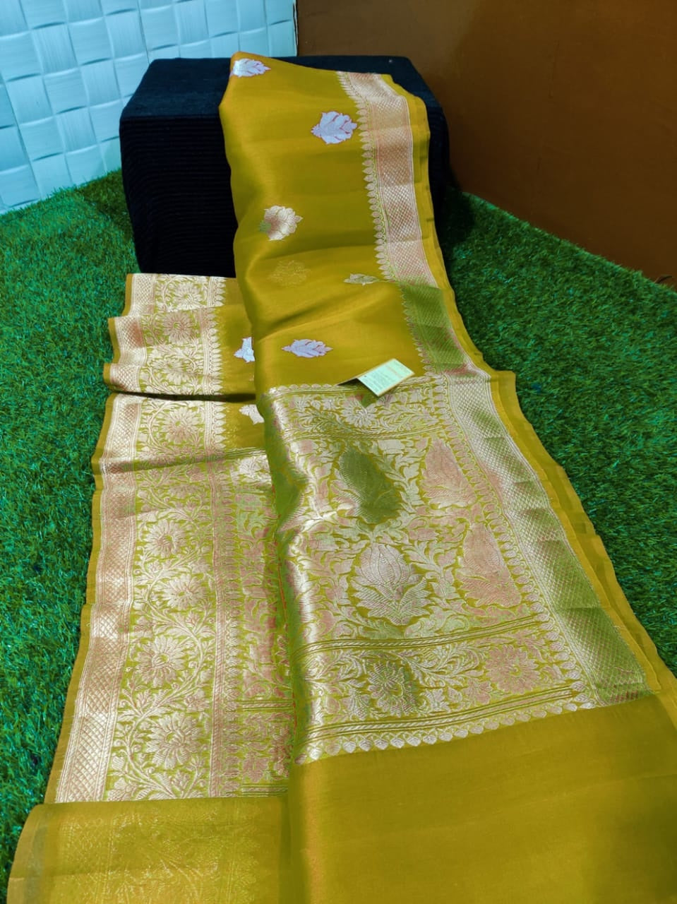 Tangerine Banarasi Pure Kora Organza Kadwa Saree